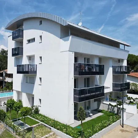 Cozy Flat With Garden&pool